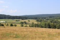 Na Šumavě rostou byty pro rekreaci, místní přitom odcházejí, varují vědci